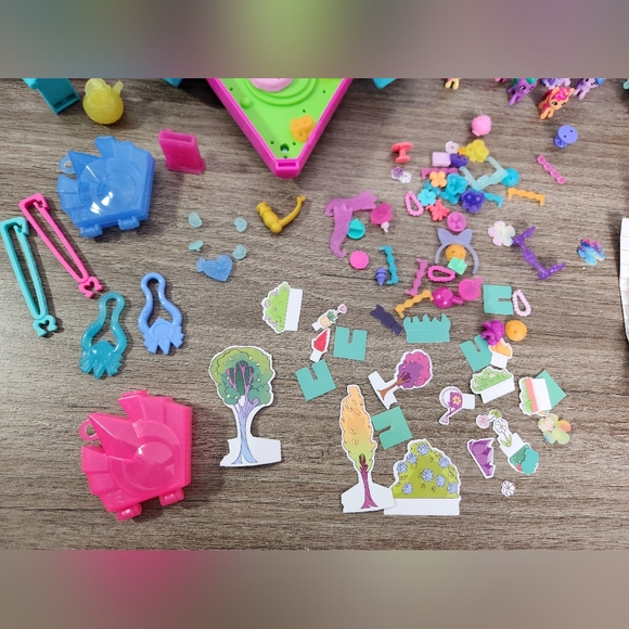My Little Pony Mini World Magic Ultra Equestria Collection Playset & Accessories - Picture 2 of 7